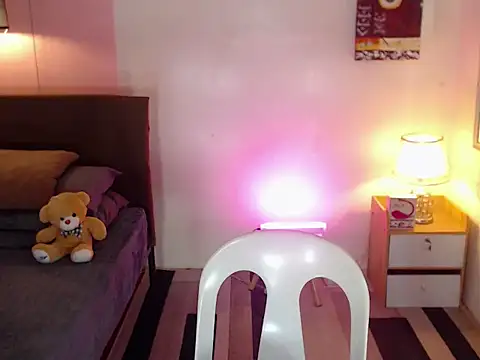 YoungFreshMaria69 online show from April 25, 1:41 pm