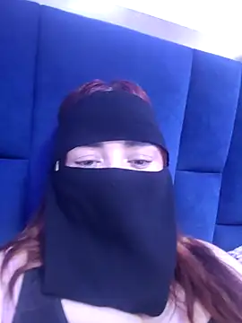 Snapshot of _Douna_-_ chatting on October 9, 10:32 pm Douna - online show from October 9, 10:32 pm
