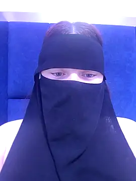 Snapshot of _Douna_-_ chatting on October 13, 9:05 pm Douna - online show from October 13, 9:05 pm