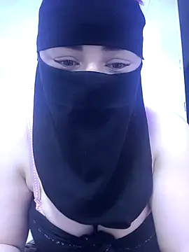 Snapshot of _Douna_-_ chatting on September 25, 9:32 pm Douna - online show from September 25, 9:32 pm