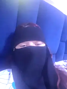 Snapshot of _Douna_-_ chatting on October 12, 4:19 pm Douna - online show from October 12, 4:19 pm