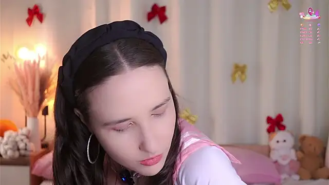 MaudAle online show from February 6, 1:12 am