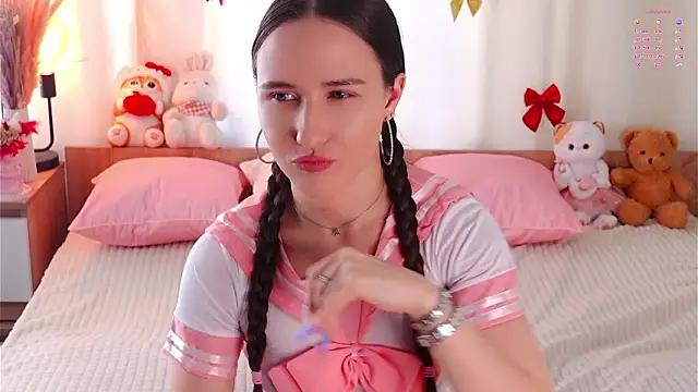 MaudAle online show from March 20, 1:06 am