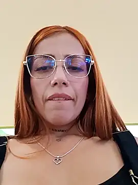 Snapshot of Alis_xxx chatting on September 24, 6:58 pm Alis xxx online show from September 24, 6:58 pm