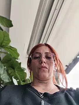 Snapshot of Alis_xxx chatting on June 19, 2:45 pm Alis xxx online show from June 19, 2:45 pm