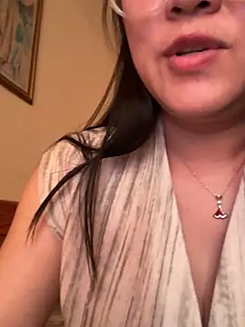 Snapshot of Liqinqin chatting on October 5, 9:00 am Liqinqin online show from October 5, 9:00 am