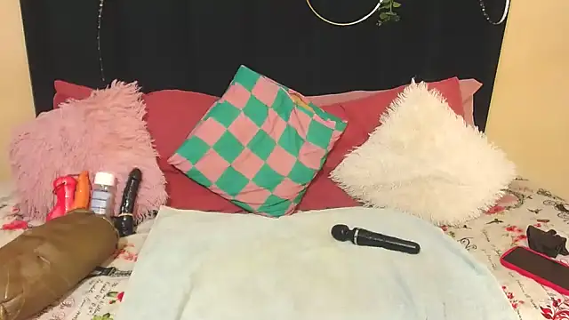 AmazingDarkDoll online show from December 15, 6:47 pm