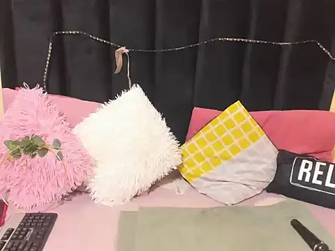 AmazingDarkDoll online show from February 16, 11:13 pm