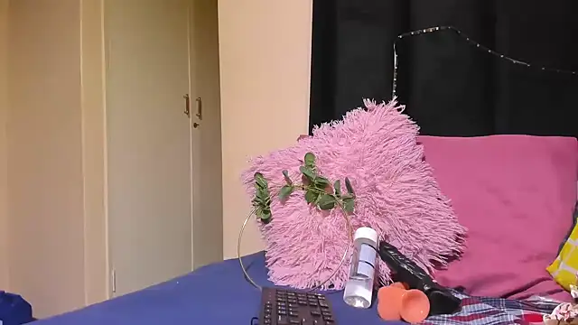 AmazingDarkDoll online show from March 23, 10:09 pm