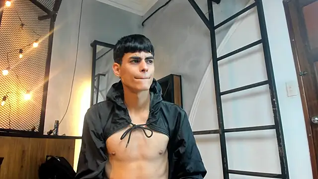 Snapshot of Dani_mc1 chatting on October 22, 11:31 am Dani mc1 online show from October 22, 11:31 am