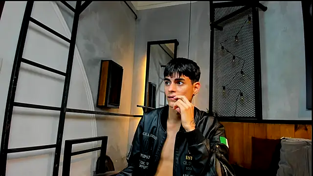 Snapshot of Dani_mc1 chatting on November 26, 11:32 am Dani mc1 online show from November 26, 11:32 am