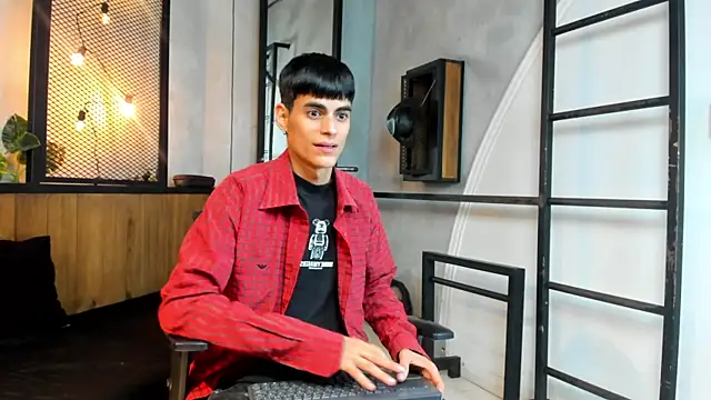 Snapshot of Dani_mc1 chatting on October 20, 11:33 am Dani mc1 online show from October 20, 11:33 am