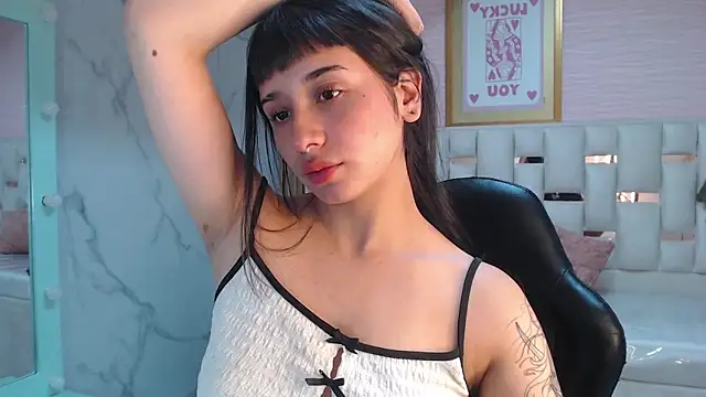 Snapshot of allyssa_bellini_s chatting on November 10, 8:36 pm allyssa bellini s online show from November 10, 8:36 pm