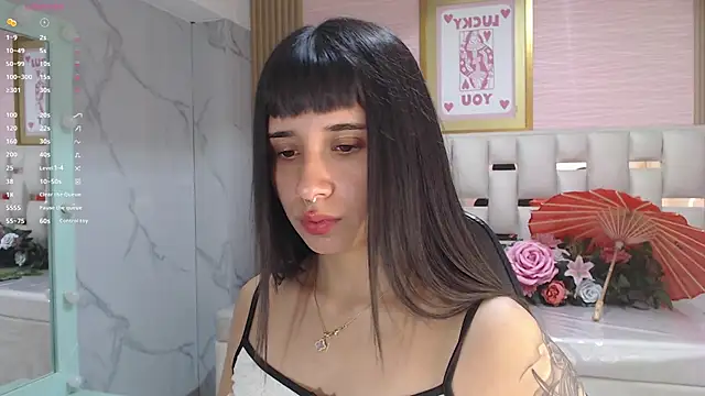 Snapshot of allyssa_bellini_s chatting on December 15, 8:36 pm allyssa bellini s online show from December 15, 8:36 pm