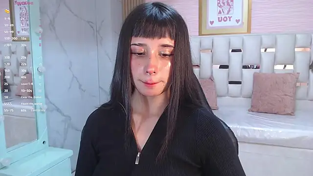 Snapshot of allyssa_bellini_s chatting on November 15, 3:21 am allyssa bellini s online show from November 15, 3:21 am