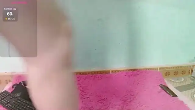 Snapshot of ASIAN_puppy chatting on October 31, 2:52 am ASIAN puppy online show from October 31, 2:52 am