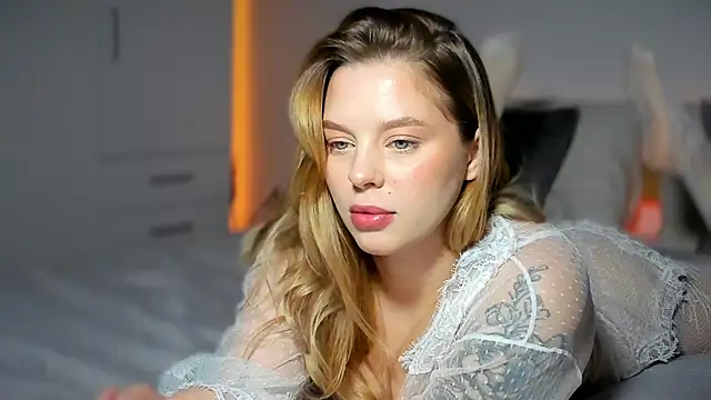 LilyFlamee online show from March 3, 2:57 pm