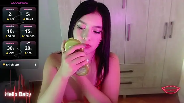 Snapshot of Velvet_28 chatting on October 22, 1:54 pm Velvet 28 online show from October 22, 1:54 pm