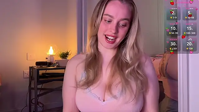 jjulietterose online show from May 9, 7:56 am