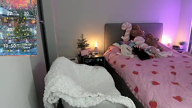 jjulietterose online show from December 22, 10:10 pm