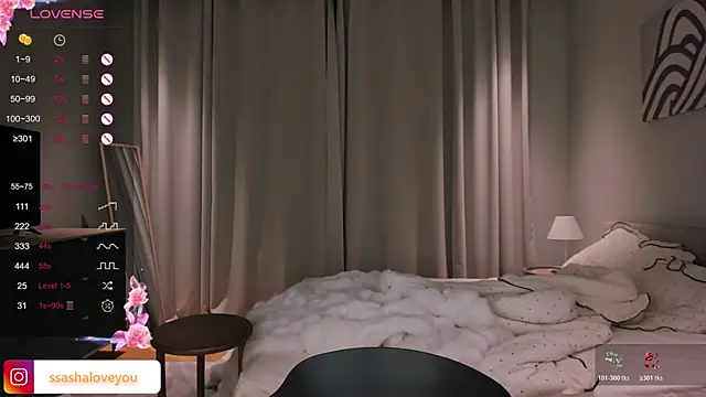 sashaloveyou online show from October 26, 8:31 pm