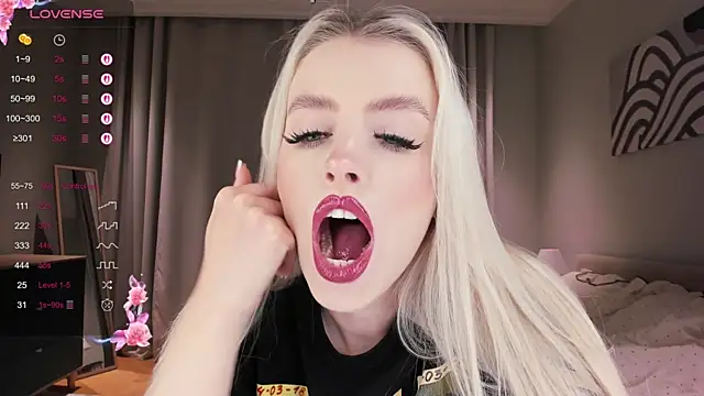 sashaloveyou online show from November 23, 12:20 am