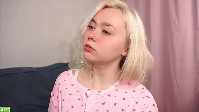 AccaCroyle online show from November 17, 9:19 pm