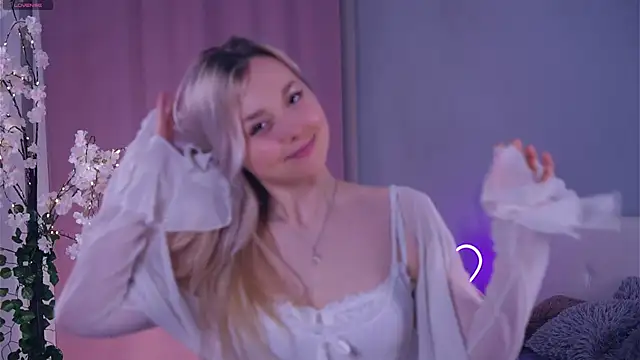 AccaCroyle online show from April 10, 7:54 pm