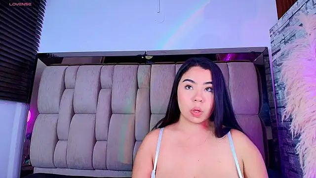 Snapshot of Samy_Grey01 chatting on May 2, 3:12 am Samy Grey01 online show from May 2, 3:12 am