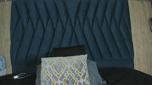 Snapshot of Samy_Grey01 chatting on October 22, 3:06 am Samy Grey01 online show from October 22, 3:06 am