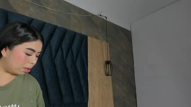 Snapshot of Samy_Grey01 chatting on November 1, 3:24 am Samy Grey01 online show from November 1, 3:24 am