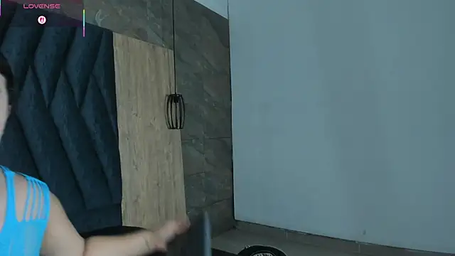 Snapshot of Samy_Grey01 chatting on November 16, 3:11 am Samy Grey01 online show from November 16, 3:11 am