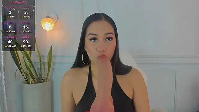 Jazmiinee online show from November 23, 2:16 pm