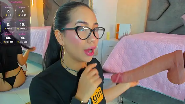 Jazmiinee online show from April 5, 7:20 pm