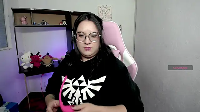 Snapshot of _Jaade_p_ chatting on October 6, 1:29 am  Jaade p  online show from October 6, 1:29 am