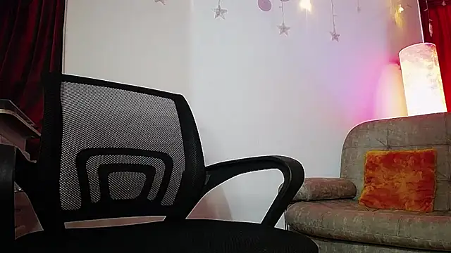 Snapshot of Noha_Lux chatting on September 29, 12:33 pm Noha Lux online show from September 29, 12:33 pm