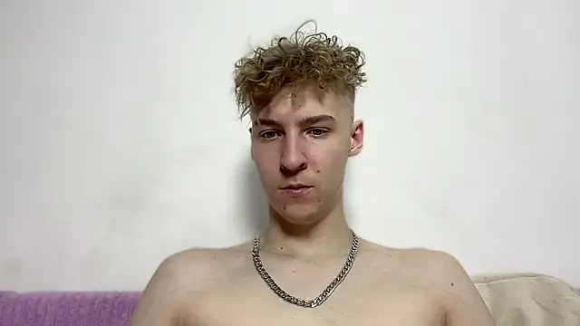 MrSexyCum4U online show from February 12, 9:58 pm
