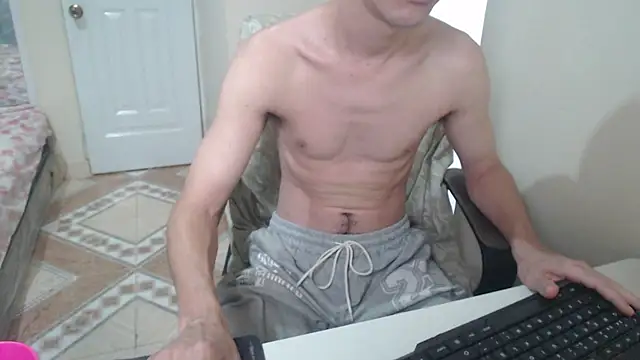 Snapshot of Sexxx20 chatting on July 17, 11:29 am Sexxx20 online show from July 17, 11:29 am