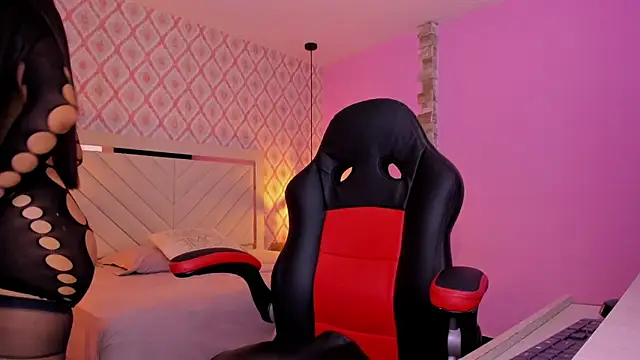 ALANA WATSONN online show from January 8, 2:39 am