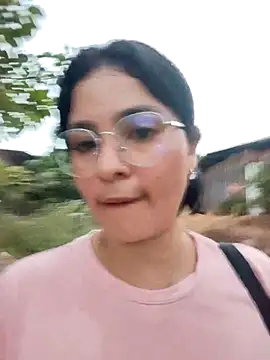 Lily-o online show from December 4, 10:42 pm