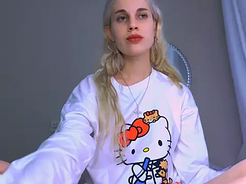 Snapshot of carmen_crybaby chatting on September 10, 10:20 pm carmen crybaby online show from September 10, 10:20 pm