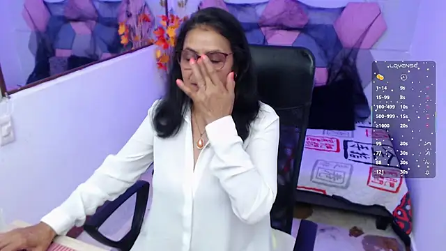 AmandaPeet online show from October 29, 8:41 pm