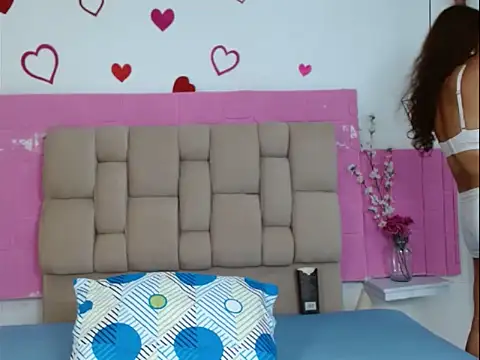 Snapshot of Damary_Leon chatting on July 1, 7:03 pm Damary Leon online show from July 1, 7:03 pm