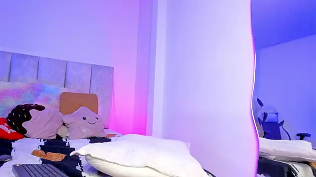 Baby Steff online show from October 21, 3:39 am