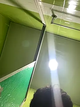 Snapshot of EnfoldedBucolic chatting on December 4, 12:31 am EnfoldedBucolic online show from December 4, 12:31 am