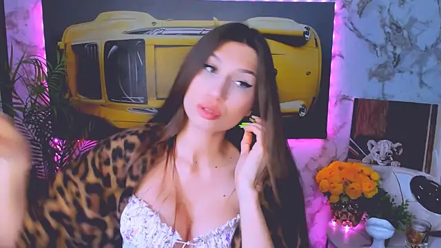 Mollyinyourmind online show from September 28, 12:01 pm