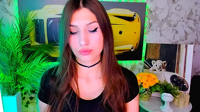 Mollyinyourmind online show from November 10, 11:04 am