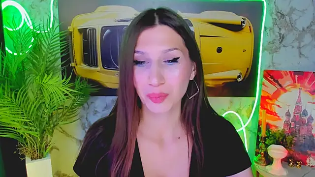 Mollyinyourmind online show from December 2, 7:15 pm