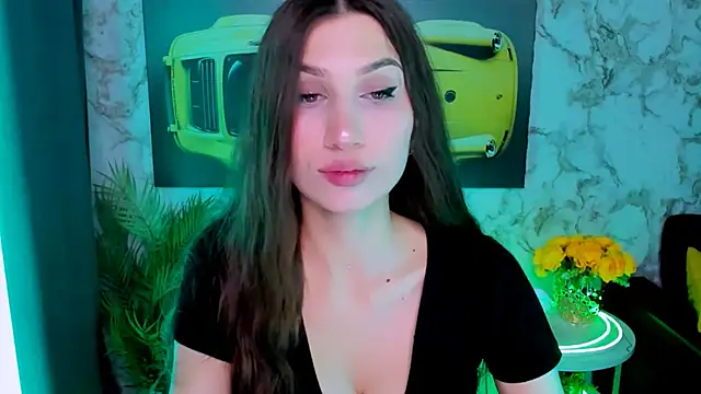 Mollyinyourmind online show from April 16, 9:39 pm