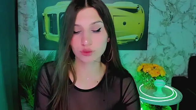 Mollyinyourmind online show from April 19, 10:01 pm